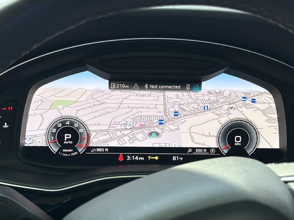 Audi Q8 Vehicle Full-screen Gallery Image 23