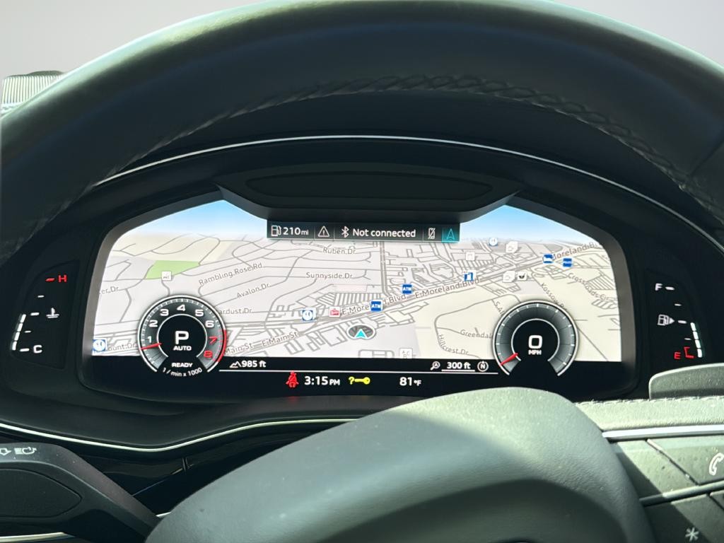 Audi Q8 Vehicle Full-screen Gallery Image 37