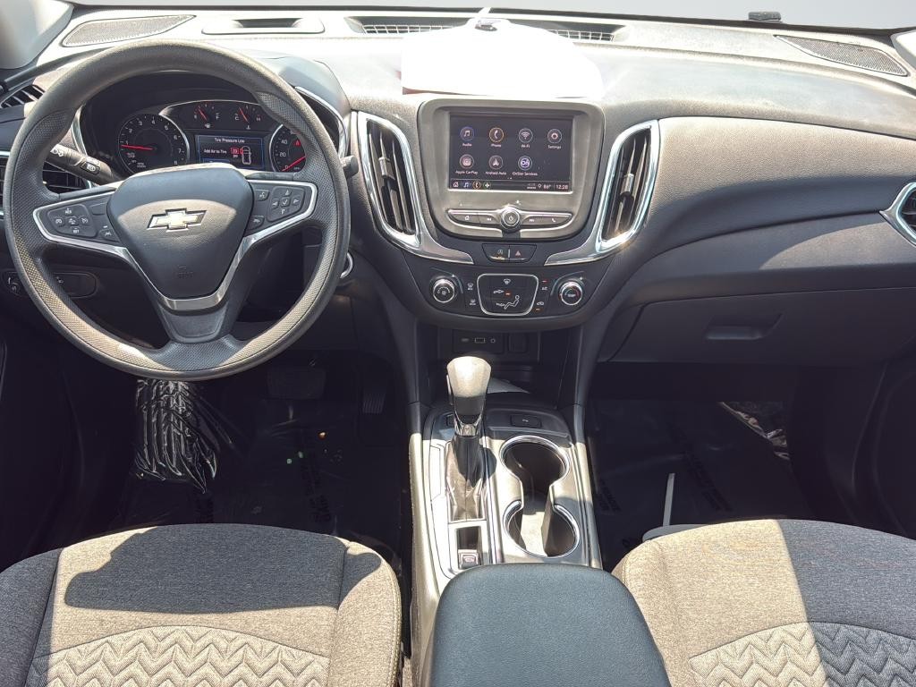 Chevrolet Equinox Vehicle Full-screen Gallery Image 09