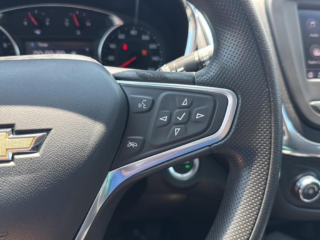Chevrolet Equinox Vehicle Full-screen Gallery Image 17