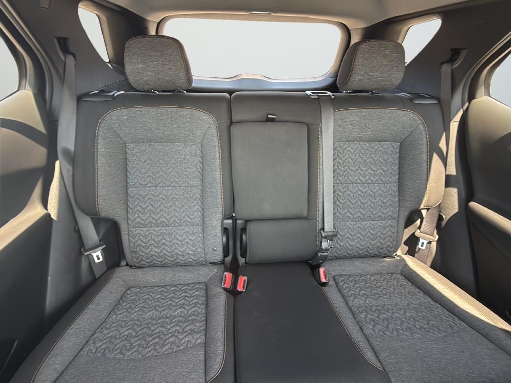 Chevrolet Equinox Vehicle Full-screen Gallery Image 29