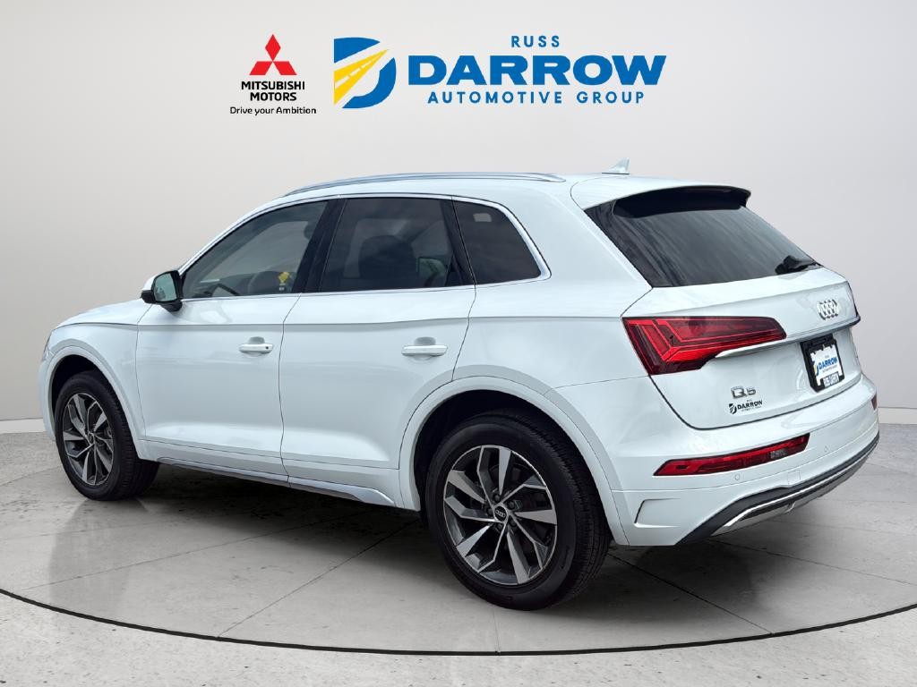 Audi Q5 Vehicle Full-screen Gallery Image 03
