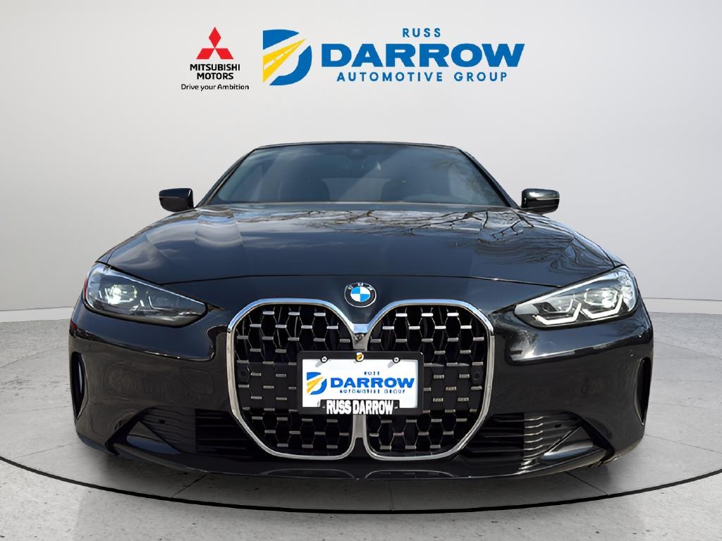 BMW 4 Series Vehicle Full-screen Gallery Image 08
