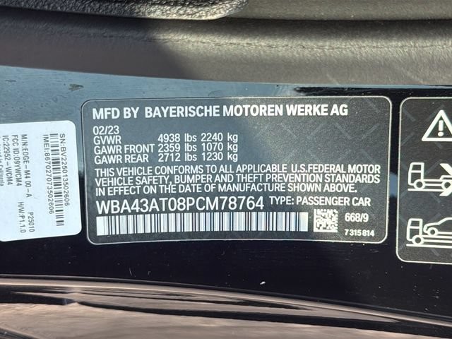BMW 4 Series Vehicle Full-screen Gallery Image 18