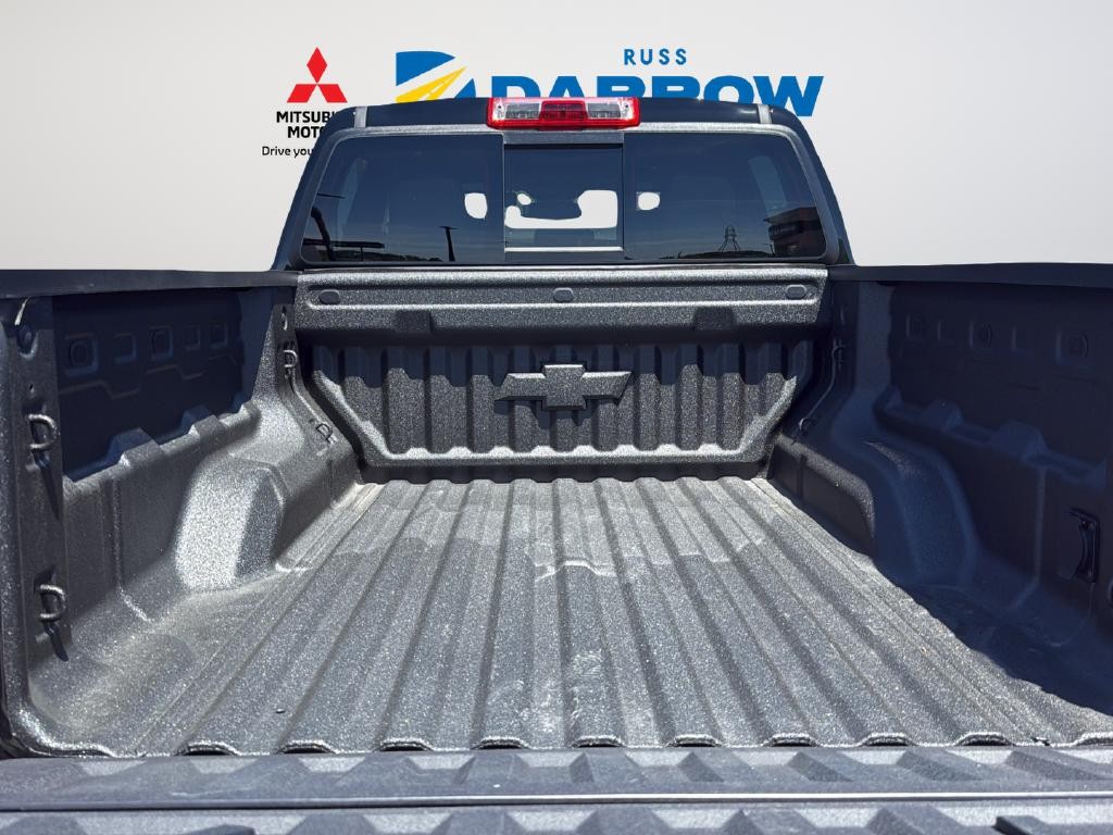 Chevrolet Colorado Vehicle Full-screen Gallery Image 11