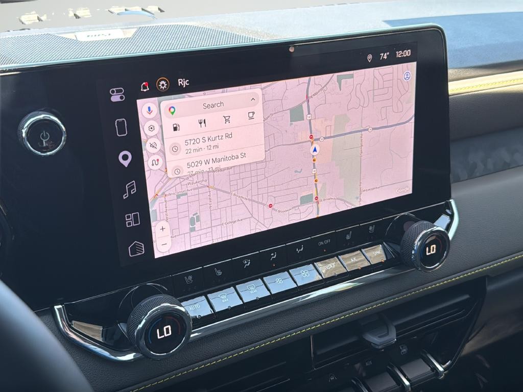 Chevrolet Colorado Vehicle Full-screen Gallery Image 20
