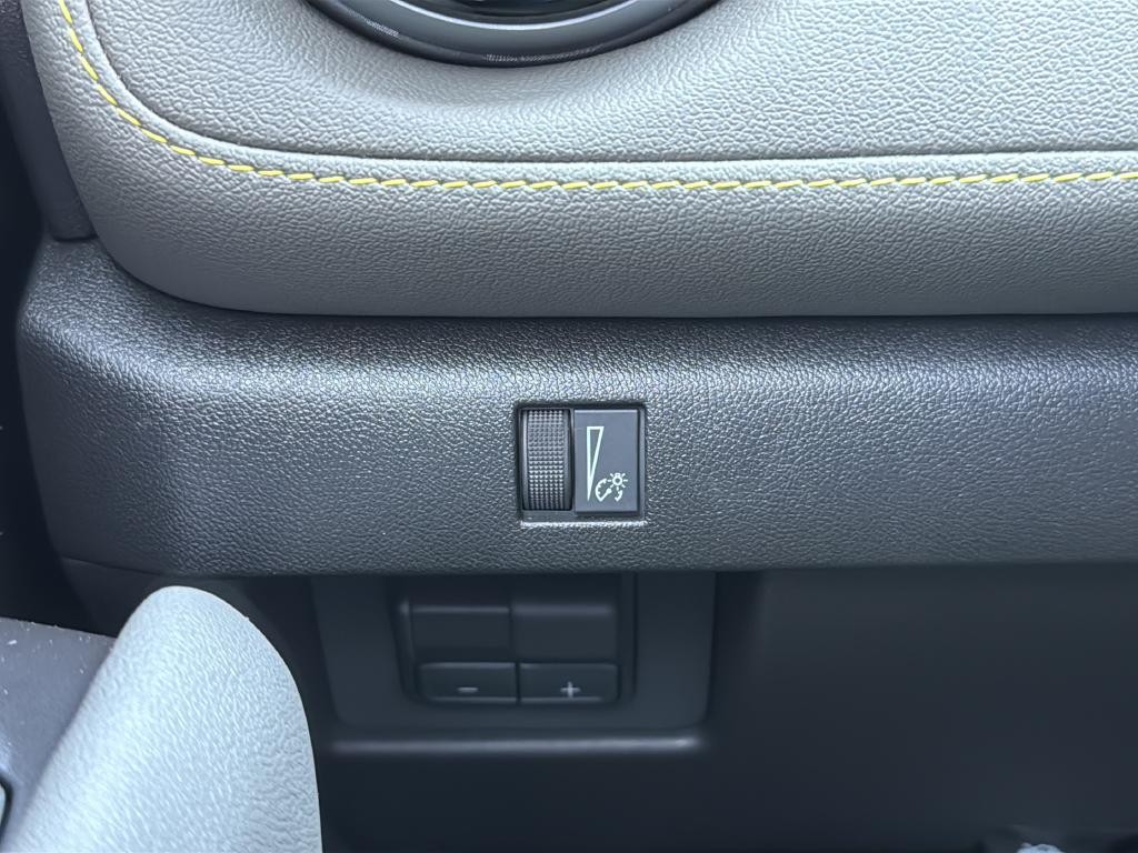 Chevrolet Colorado Vehicle Full-screen Gallery Image 25