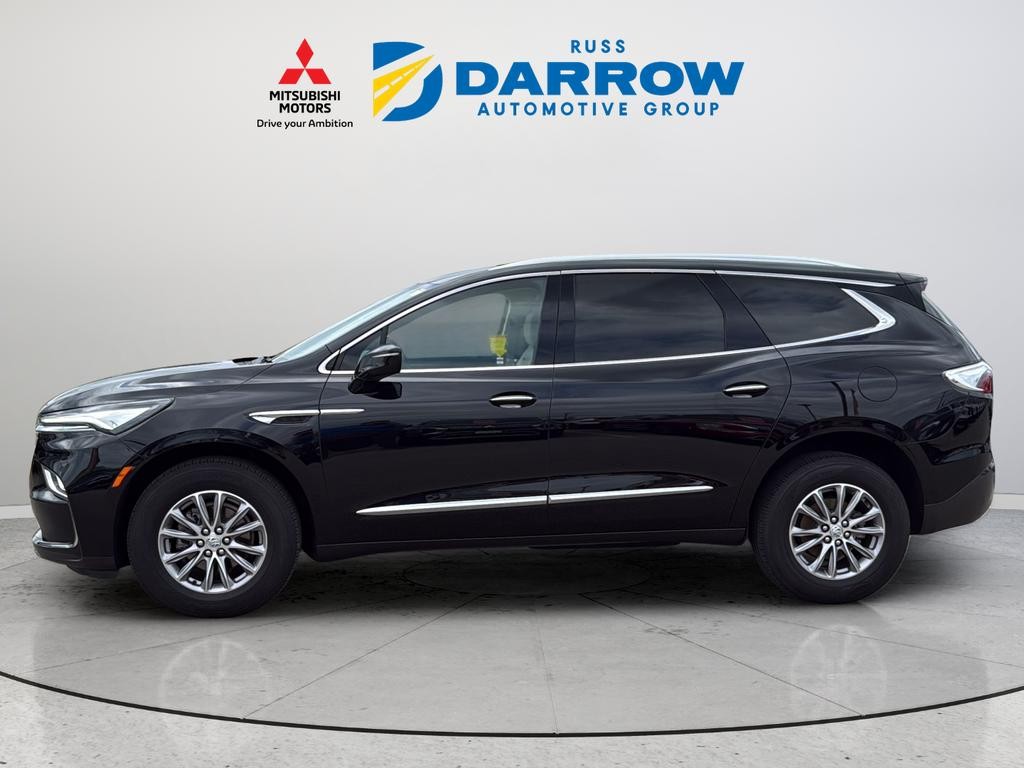 Buick Enclave Vehicle Full-screen Gallery Image 02