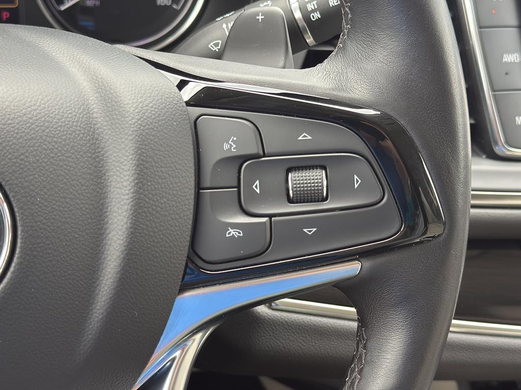 Buick Enclave Vehicle Full-screen Gallery Image 20