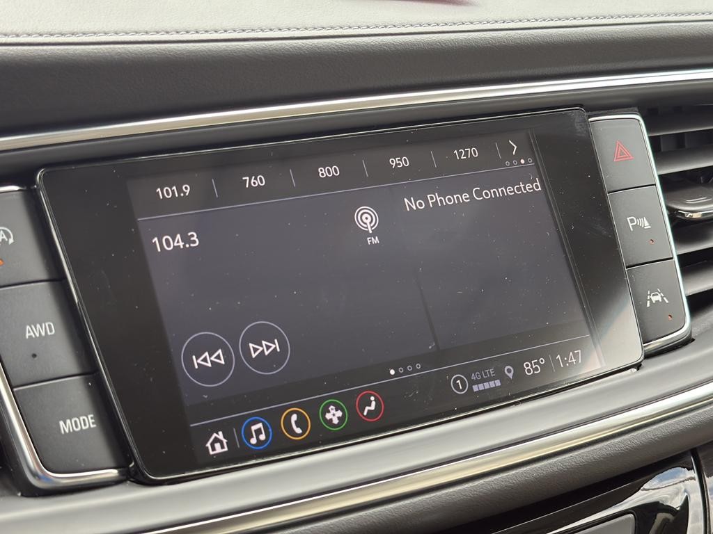 Buick Enclave Vehicle Full-screen Gallery Image 22