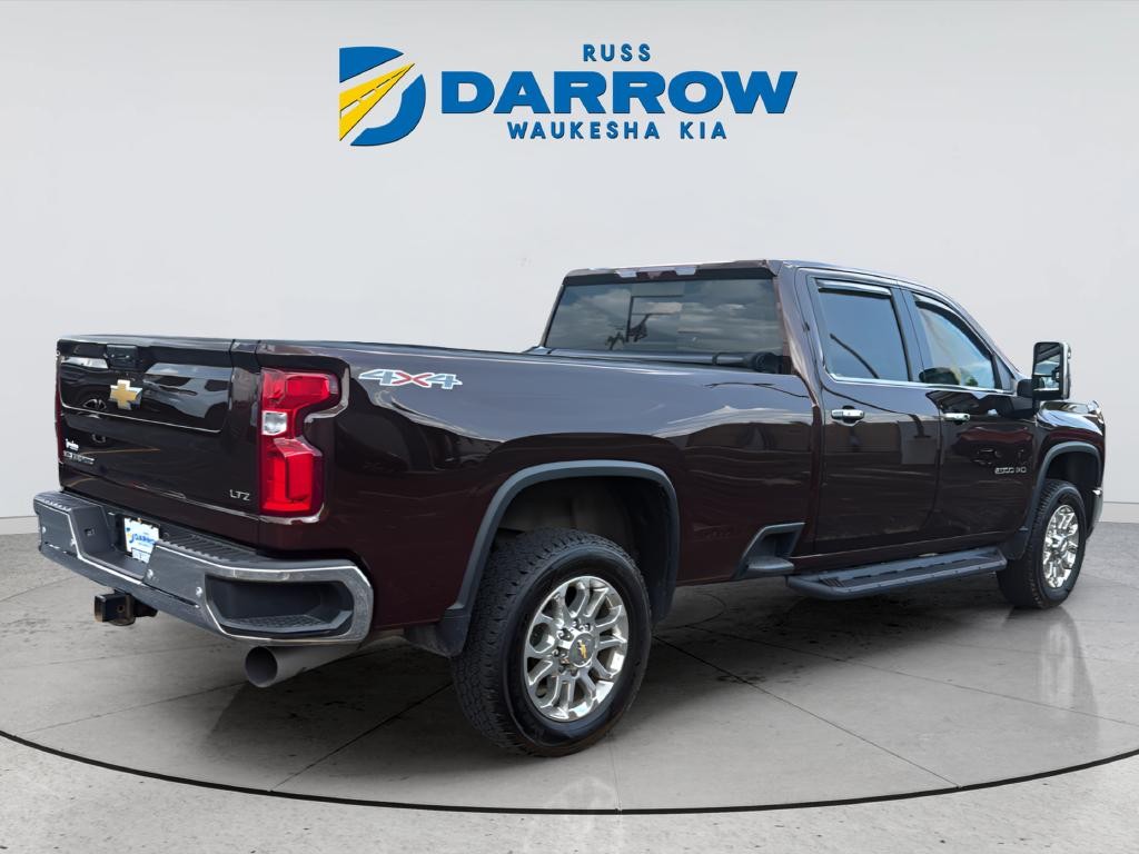 Chevrolet Silverado 2500HD Vehicle Full-screen Gallery Image 05