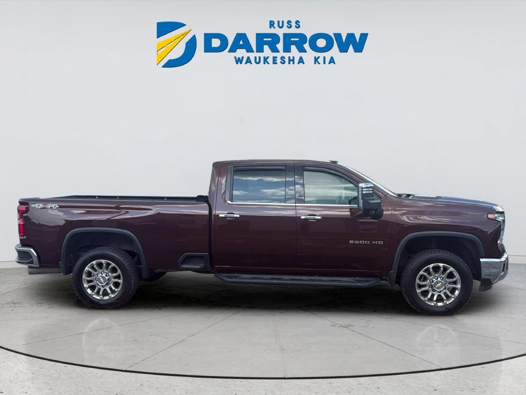 Chevrolet Silverado 2500HD Vehicle Full-screen Gallery Image 06
