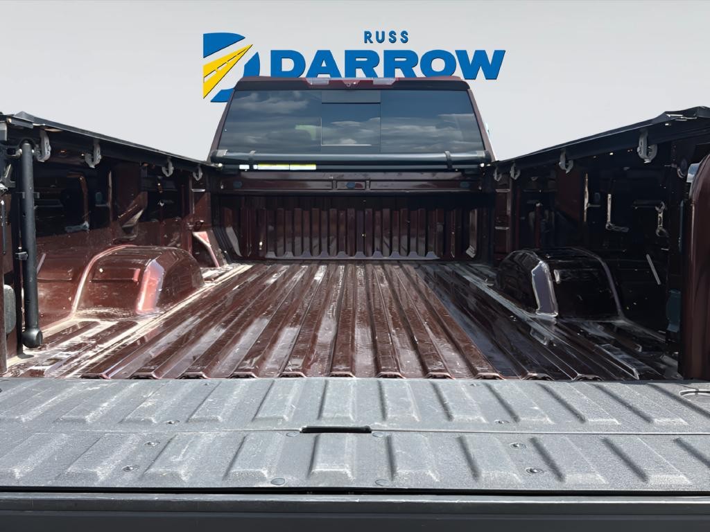 Chevrolet Silverado 2500HD Vehicle Full-screen Gallery Image 14