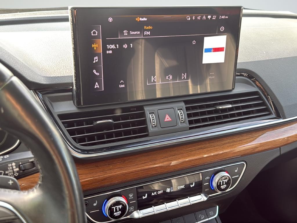 Audi Q5 Vehicle Full-screen Gallery Image 14