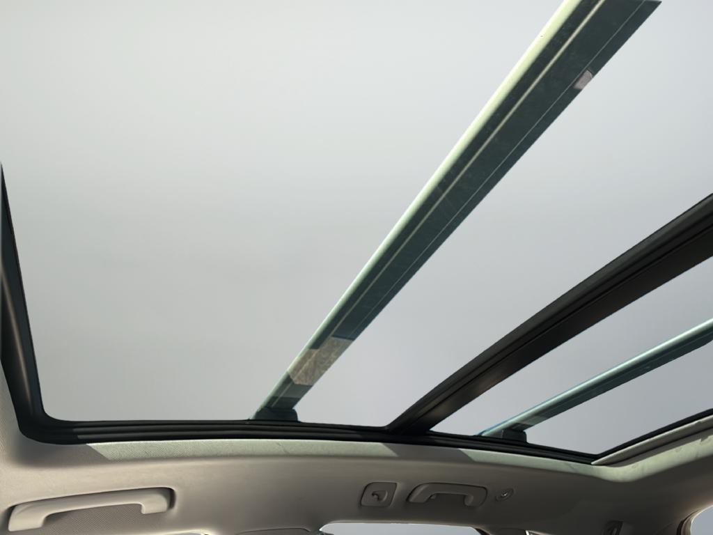 Audi Q5 Vehicle Full-screen Gallery Image 19