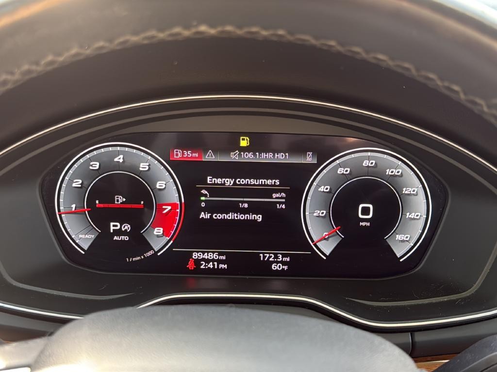 Audi Q5 Vehicle Full-screen Gallery Image 23