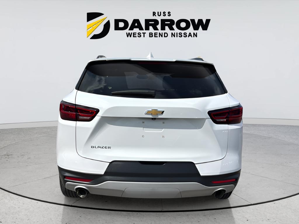 Chevrolet Blazer Vehicle Full-screen Gallery Image 04
