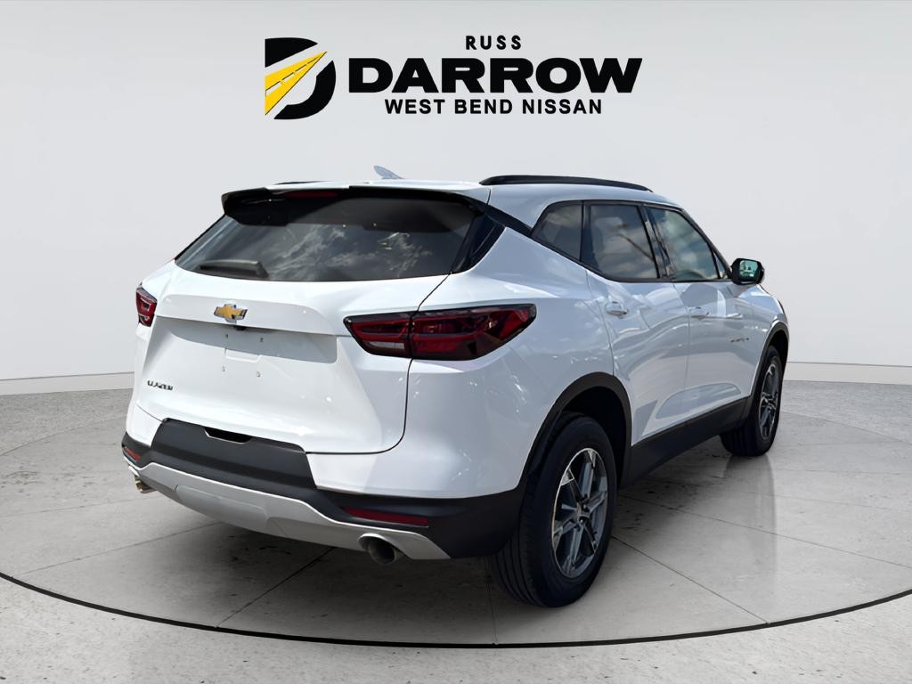 Chevrolet Blazer Vehicle Full-screen Gallery Image 05