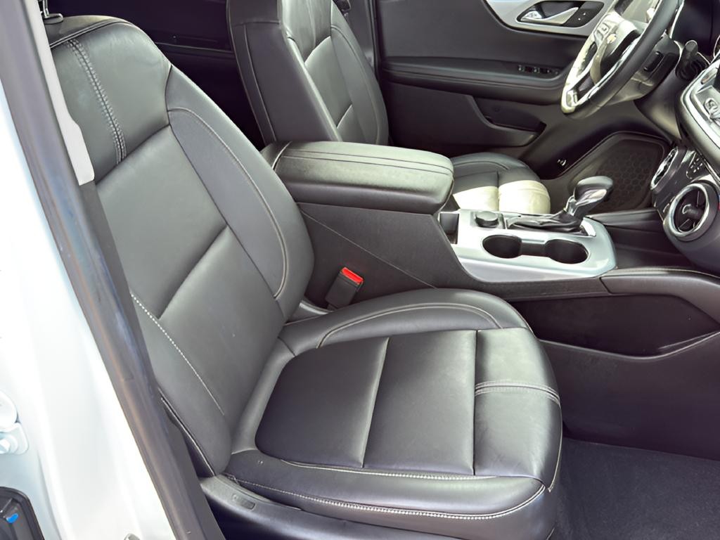 Chevrolet Blazer Vehicle Full-screen Gallery Image 09