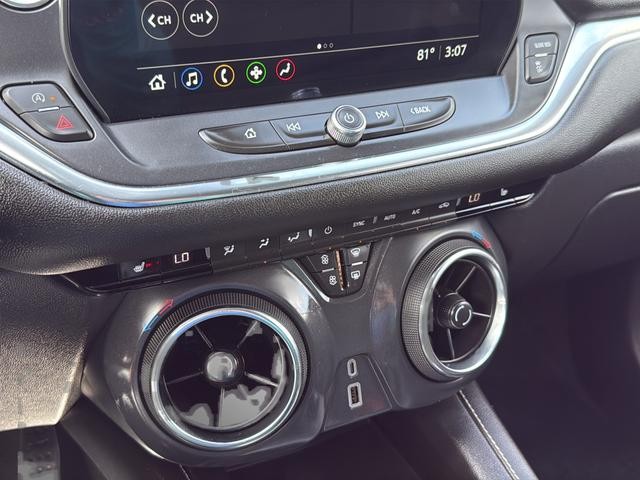 Chevrolet Blazer Vehicle Full-screen Gallery Image 22