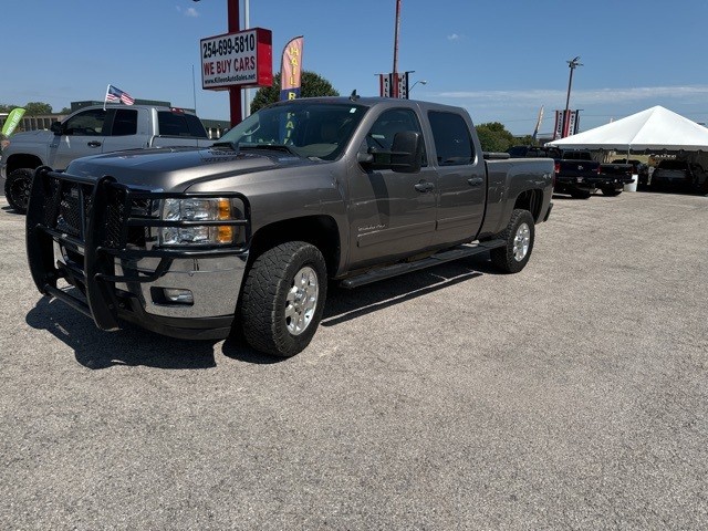 Chevrolet Silverado 2500HD Vehicle Image 02