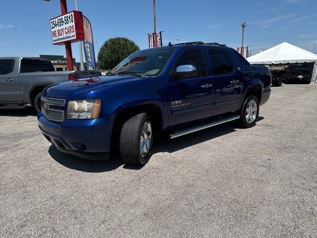 more details - chevrolet avalanche