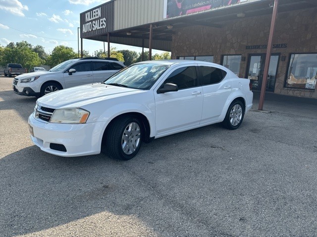 Dodge Avenger Vehicle Image 02