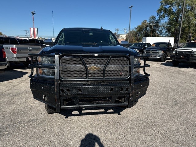 Chevrolet Silverado 2500HD Vehicle Image 03