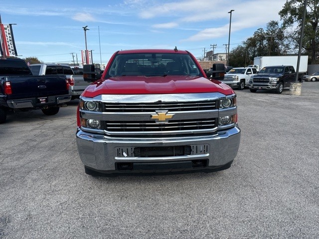 Chevrolet Silverado 2500HD Vehicle Image 03