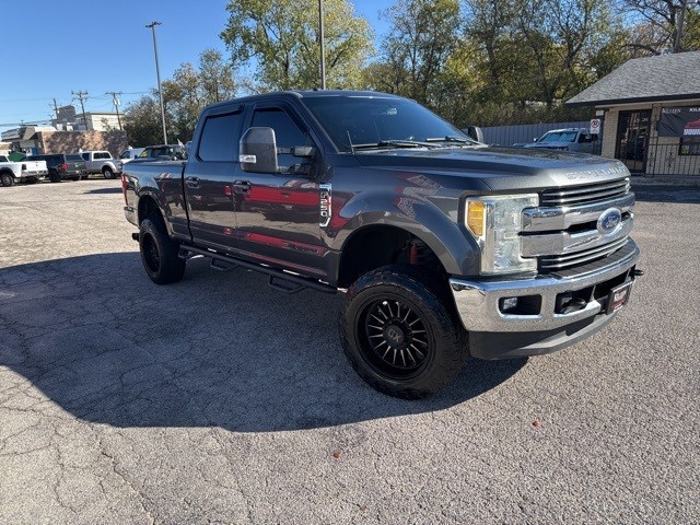 Ford Super Duty F-250 SRW Vehicle Image 03