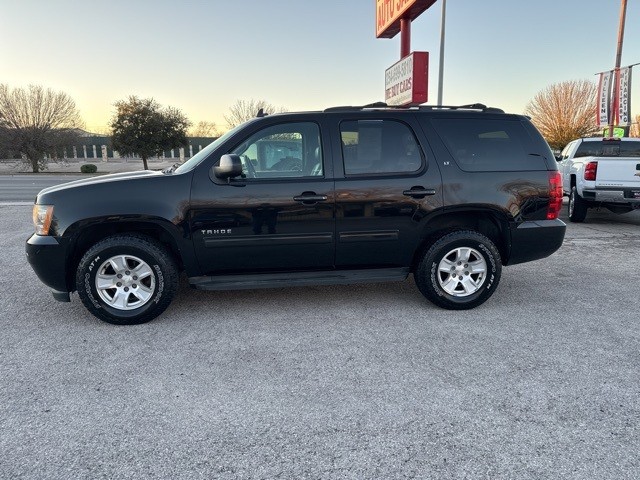 more details - chevrolet tahoe