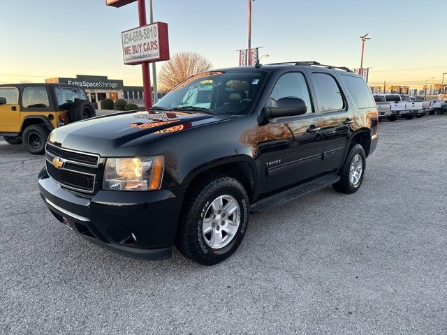 Chevrolet Tahoe Vehicle Image 02