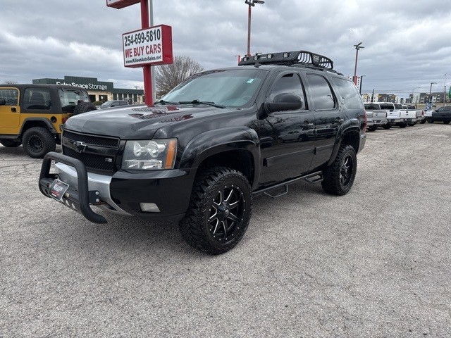 Chevrolet Tahoe Vehicle Image 02