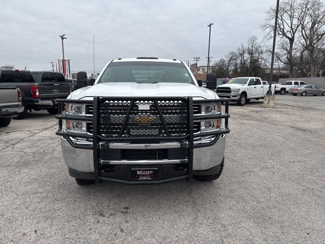 Chevrolet Silverado 2500HD Vehicle Image 03