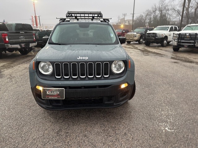 Jeep Renegade Vehicle Image 03