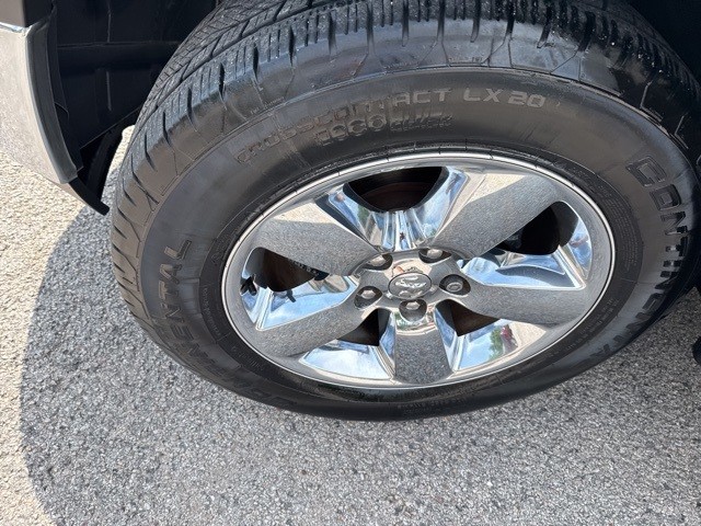 Ram 1500 Vehicle Image 03