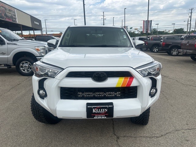 Toyota 4Runner Vehicle Image 03