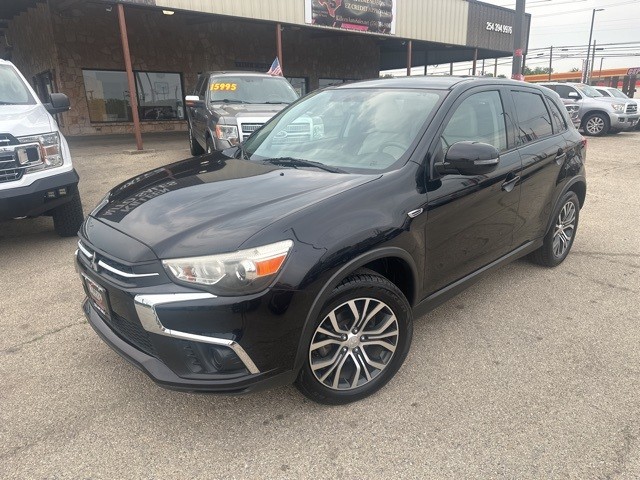 Mitsubishi Outlander Sport Vehicle Image 02