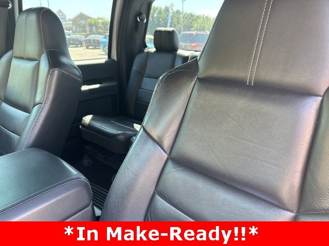 Ford Super Duty F-250 SRW Vehicle Image 03