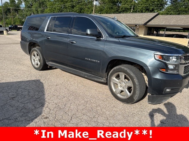 Chevrolet Suburban Vehicle Image 03