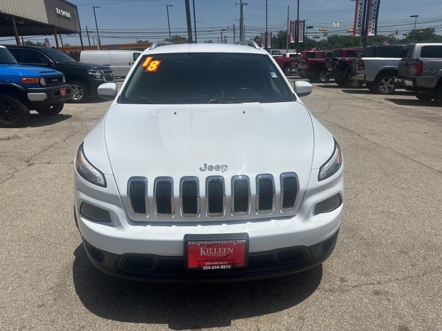 Jeep Cherokee Vehicle Image 03