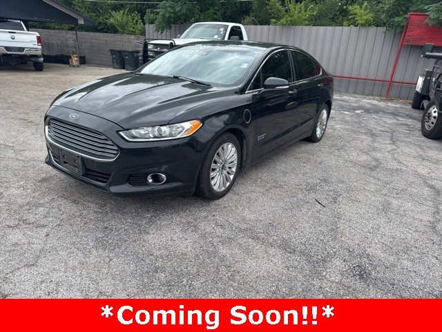 Ford Fusion Energi Vehicle Image 02