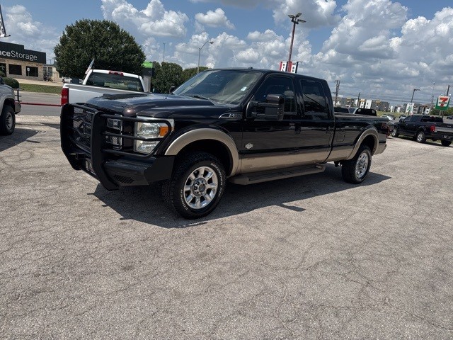 Ford Super Duty F-350 SRW Vehicle Image 02