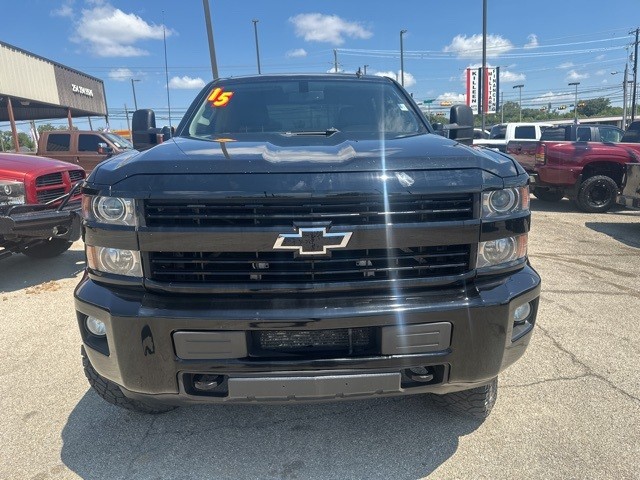 Chevrolet Silverado 2500HD Vehicle Image 03