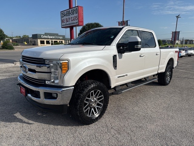 Ford Super Duty F-250 SRW Vehicle Image 03