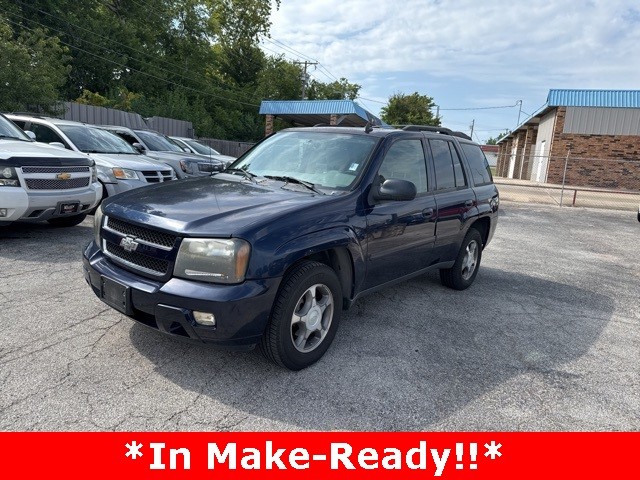 Chevrolet TrailBlazer Vehicle Image 02