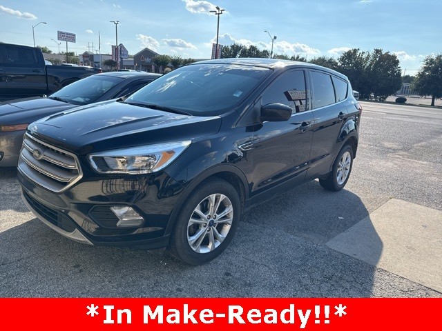 Ford Escape Vehicle Image 02