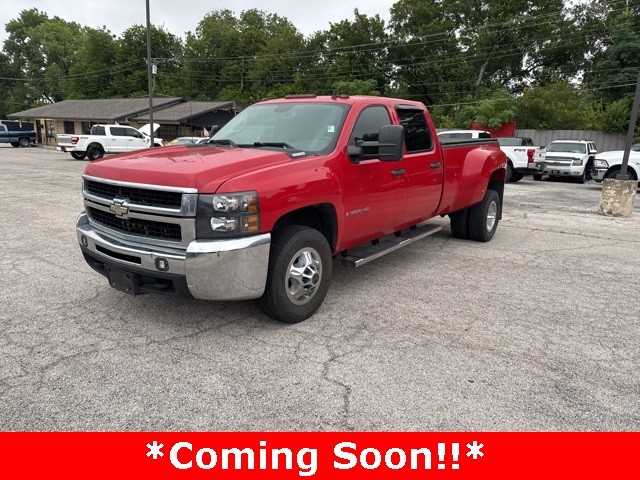 Chevrolet Silverado 3500HD Vehicle Image 02