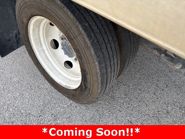 Isuzu NPR Vehicle Image 03