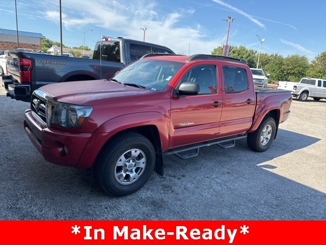 Toyota Tacoma Vehicle Image 02